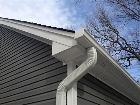 Seamless gutters cost - Seamless gutters are a vital part of every house exterior for both convincing and aesthetic. It helps redirect rainwater that could otherwise damage the house, keeping the quality and look of the house pristine. The starting price generally is about R90 per metre.